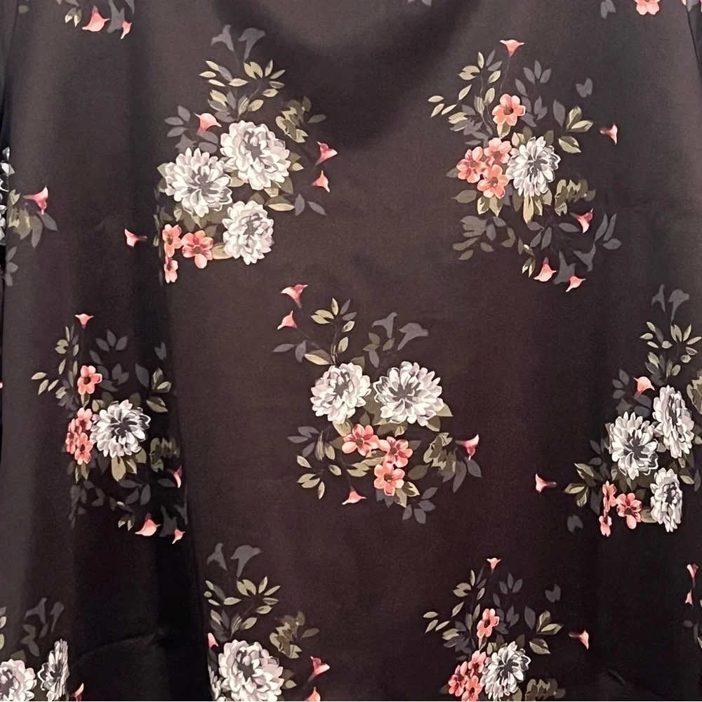 Violets & Roses Women's Square Neck Long Sleeve Floral Top Black Size XL NWT - Picture 10 of 10